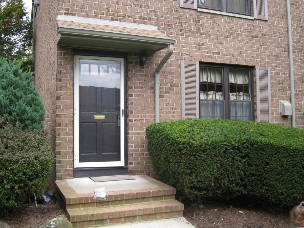 181 Long Hill Rd, Unit M-1