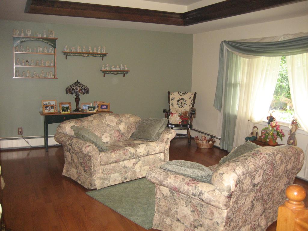 32 CANTERBURY RD