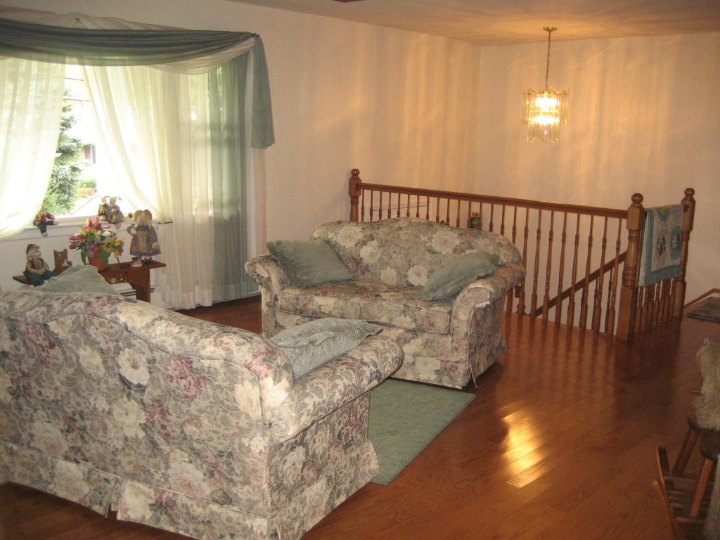 32 CANTERBURY RD