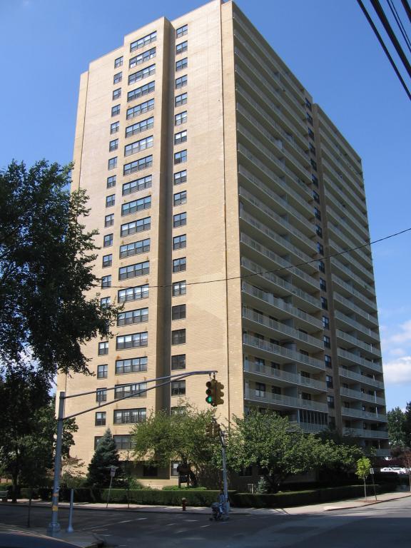 MLS #/Web ID: 2730539