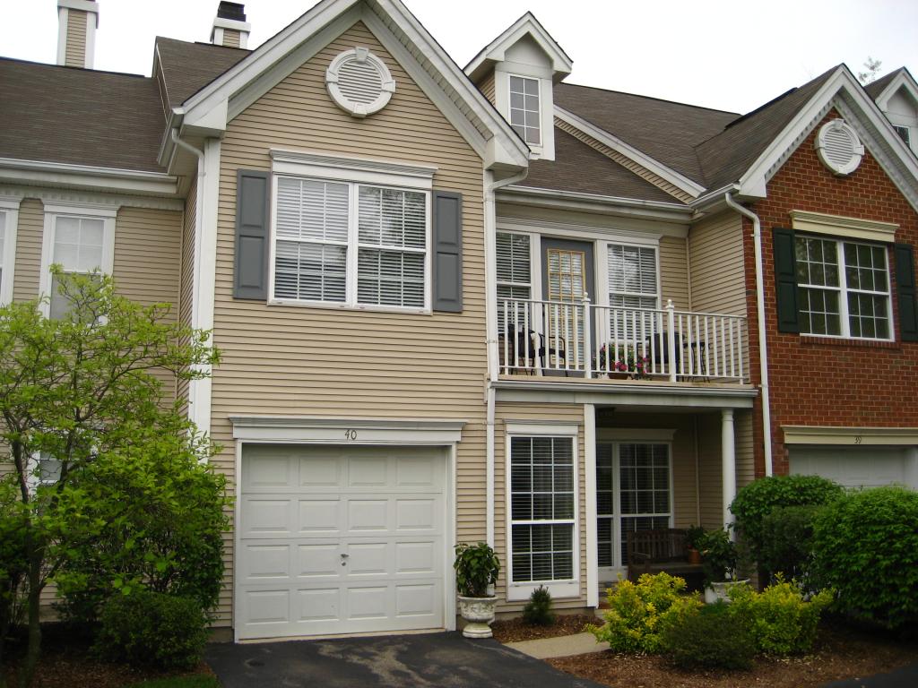 MLS #/Web ID: 2687040