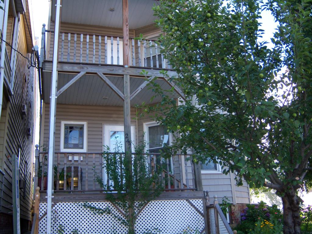 MLS #/Web ID: 2697640