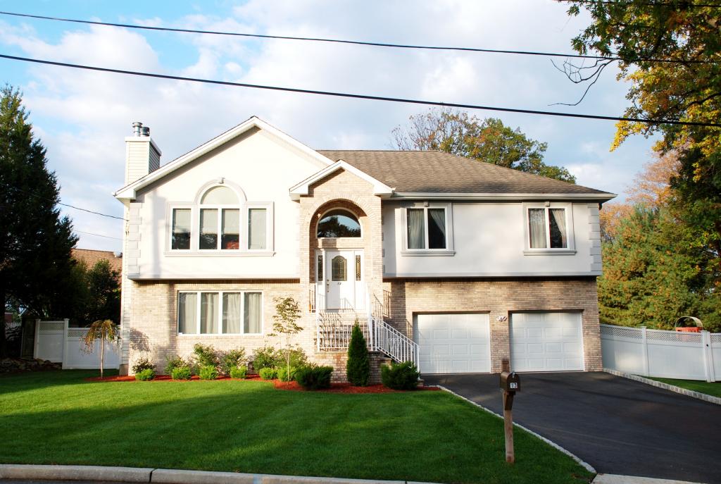 13 GROVE ST