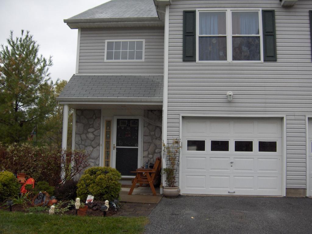 MLS #/Web ID: 2723240