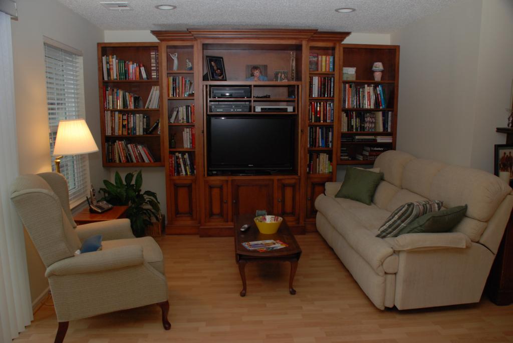 MLS #/Web ID: 2725140