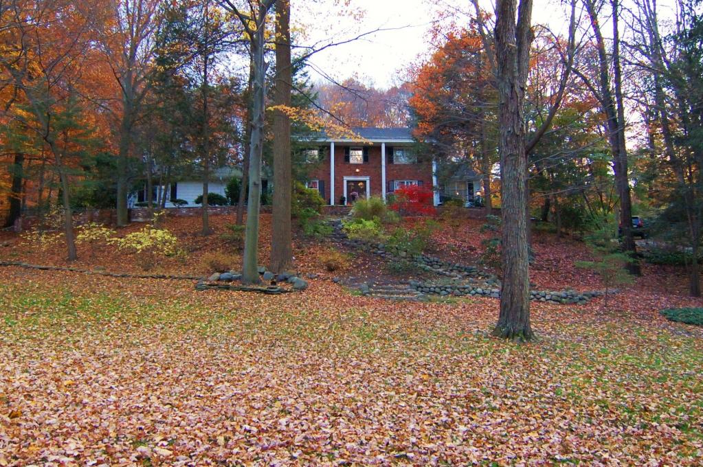 3 GLENWOOD DR