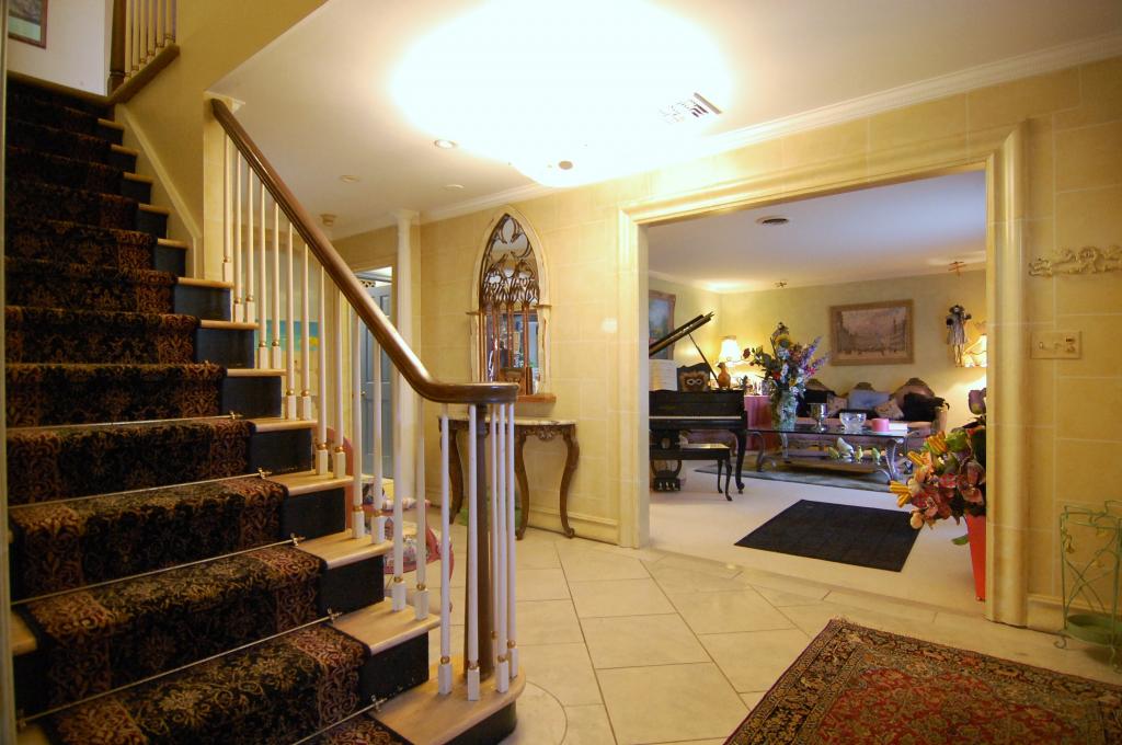 3 GLENWOOD DR