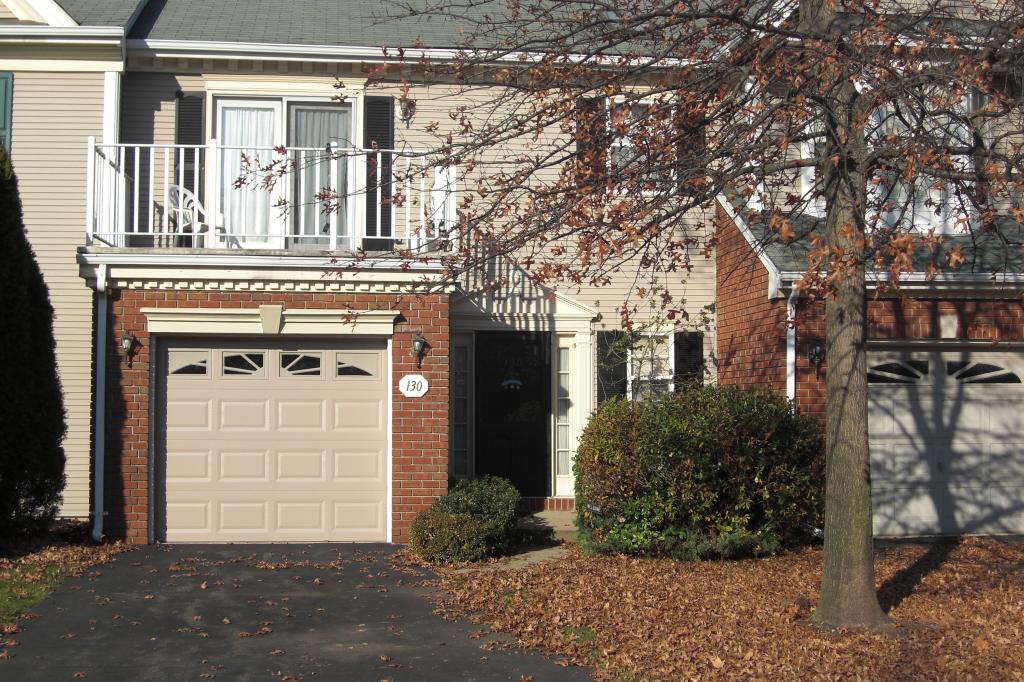 130 TOPAZ DR
