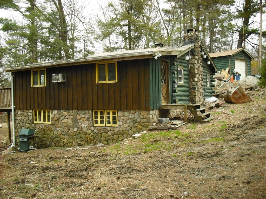 65 DOCKERTY HOLLOW RD
