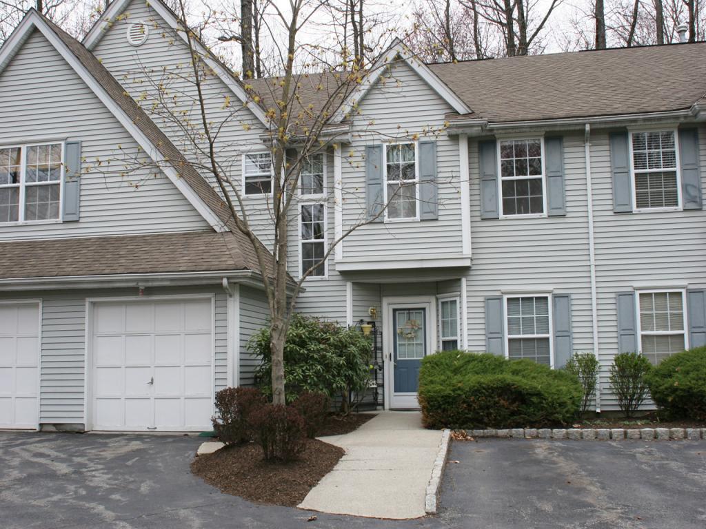 MLS #/Web ID: 2674241