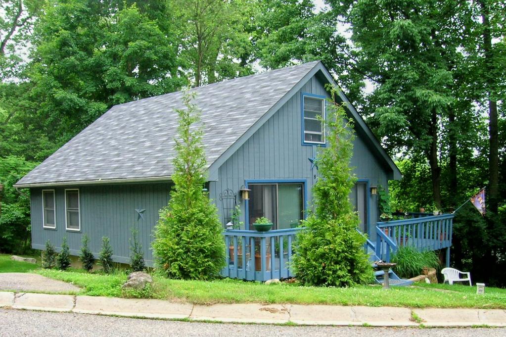 8 PLEASANT RD