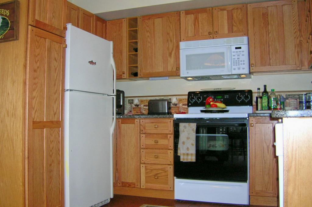 8 PLEASANT RD