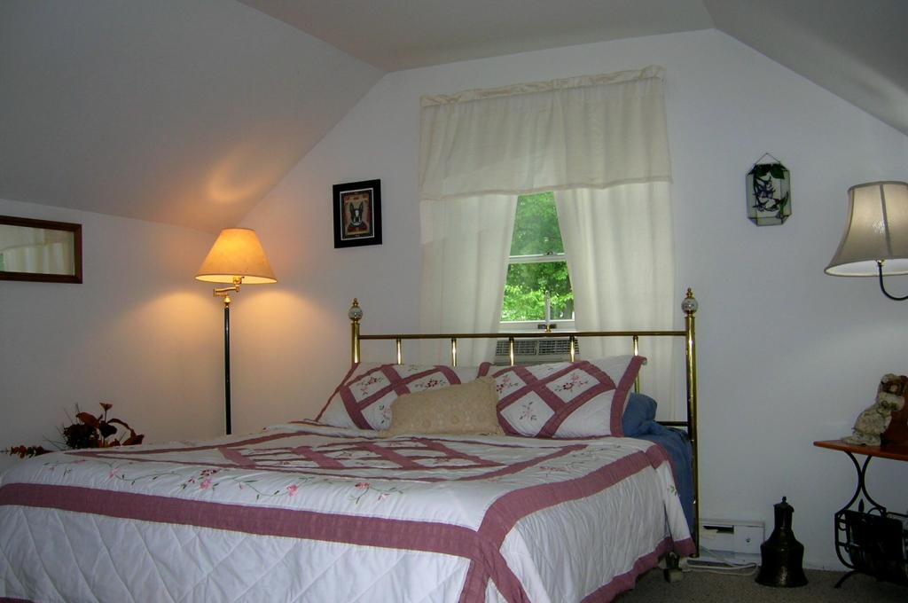 8 PLEASANT RD