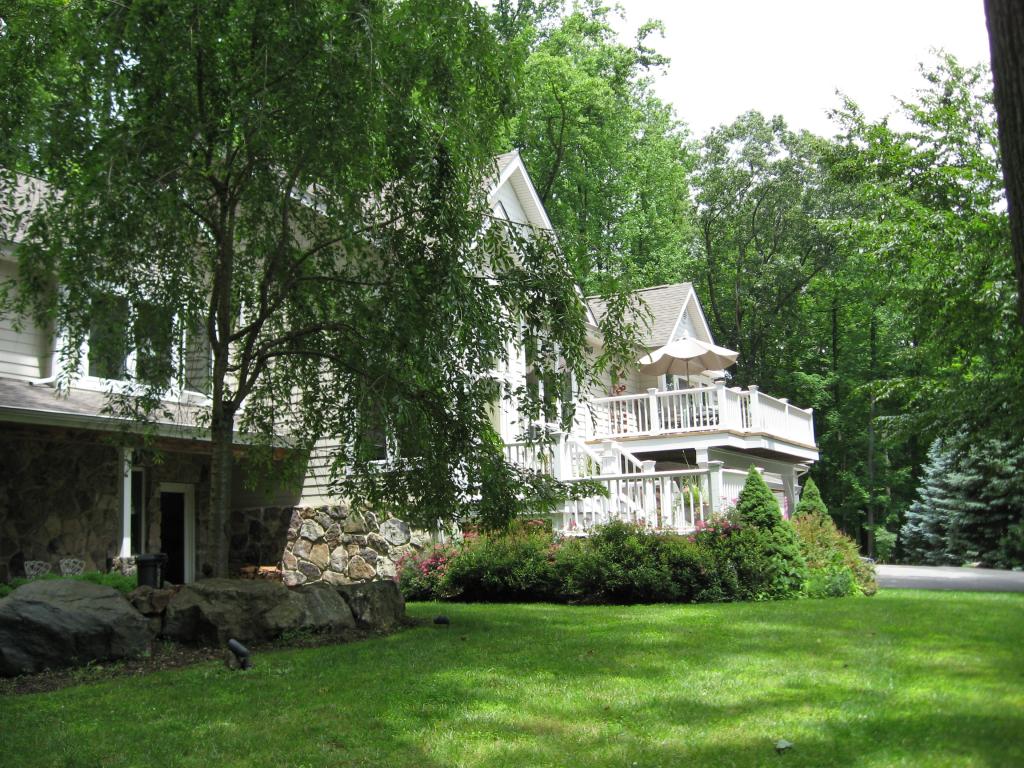 MLS #/Web ID: 2697641