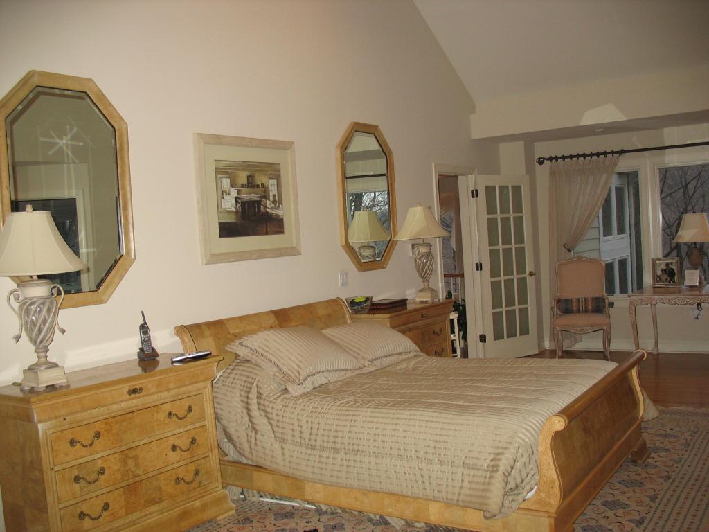 MLS #/Web ID: 2697641