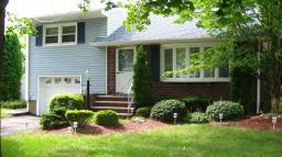 MLS #/Web ID: 2704841