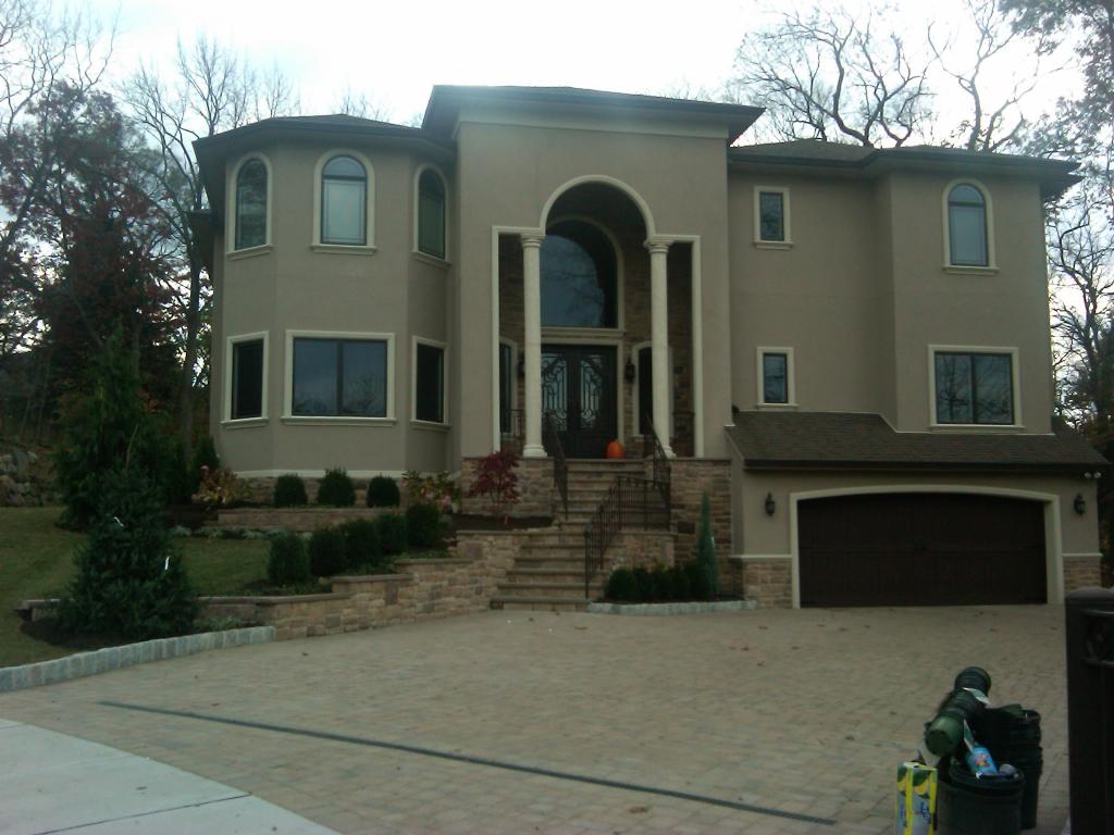 MLS #/Web ID: 2711341
