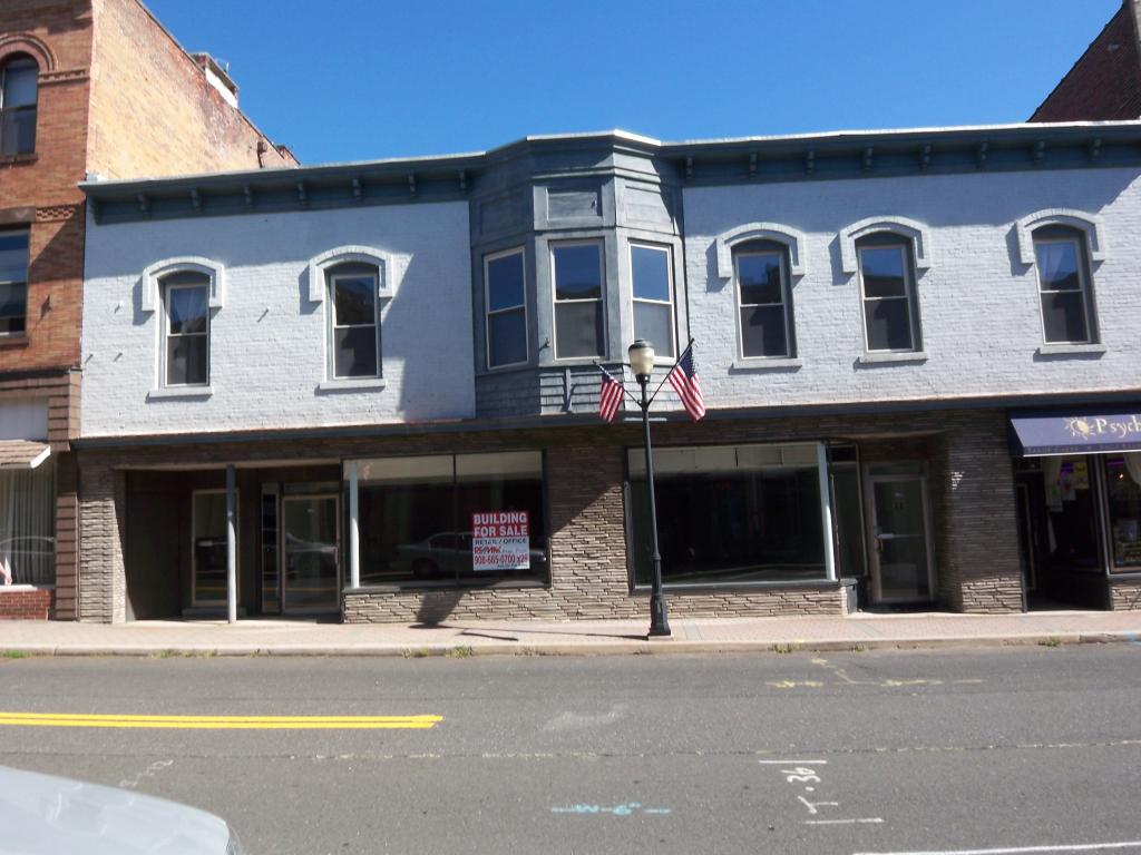 MLS #/Web ID: 2715241