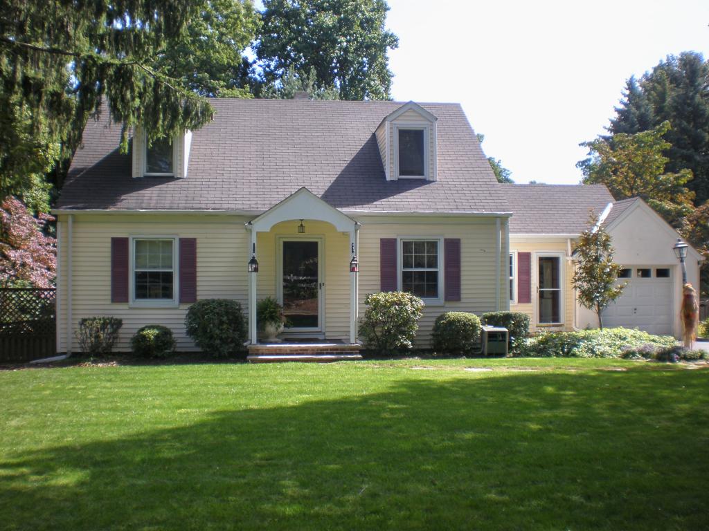 150 MOUNT AIRY RD
