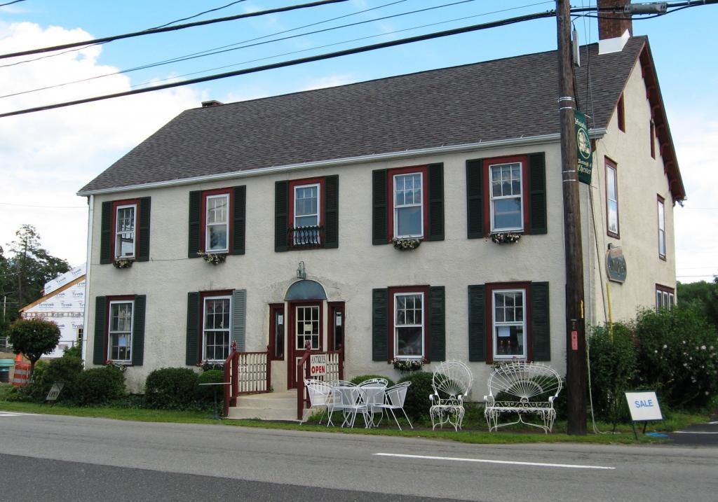 MLS #/Web ID: 2722741