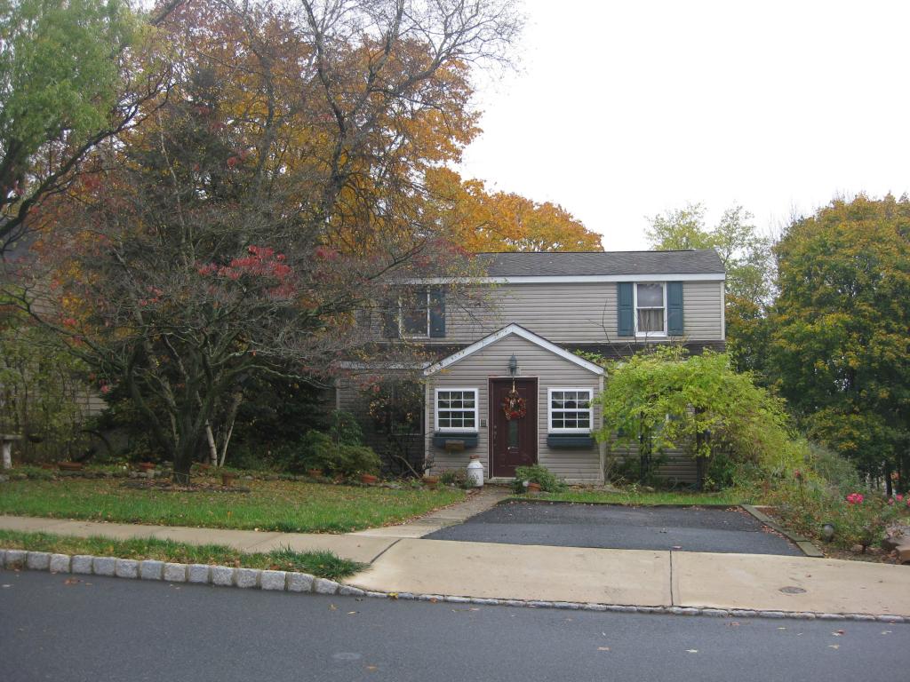 MLS #/Web ID: 2724141