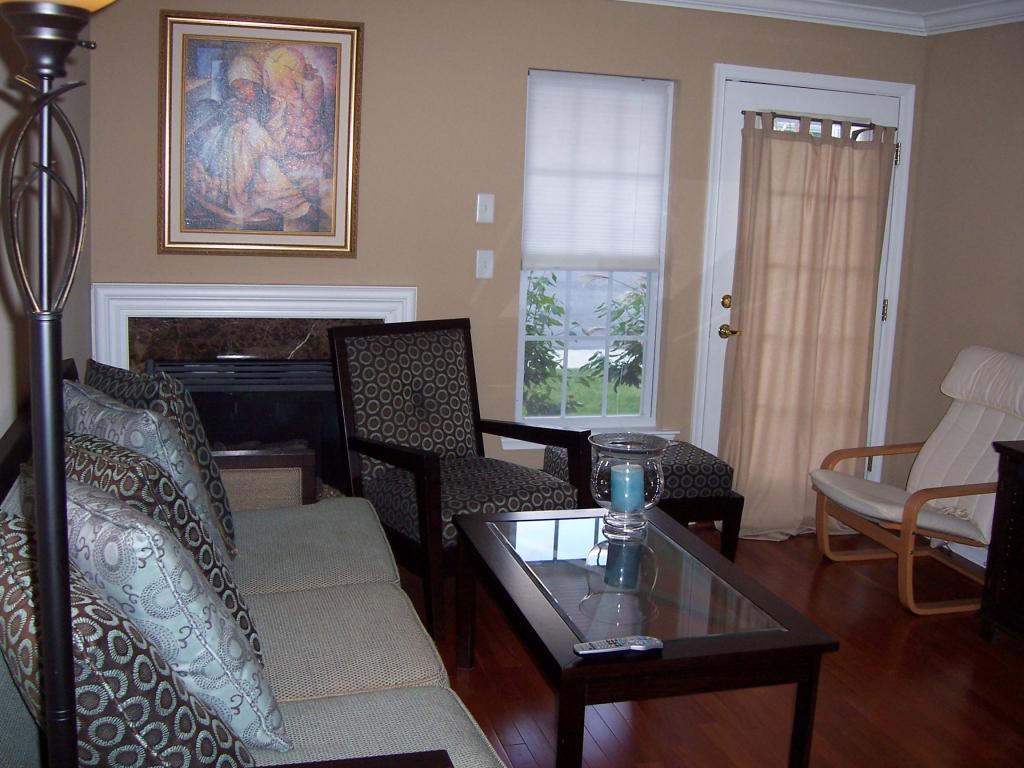 183 OLD FARM DR