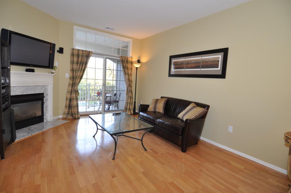 115 CROWN CT
