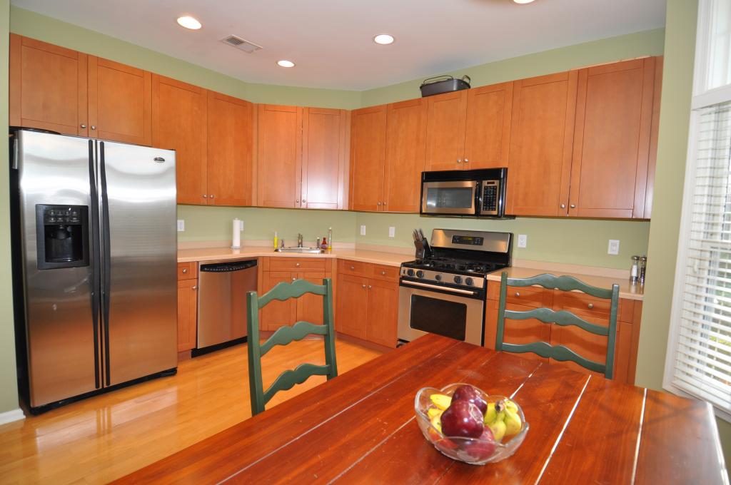 115 CROWN CT