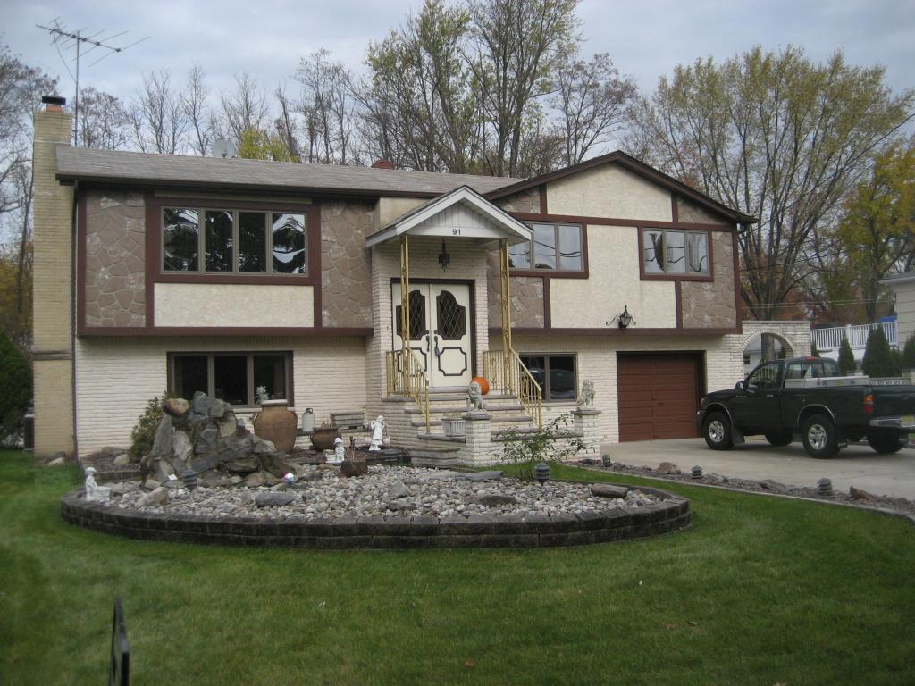 MLS #/Web ID: 2725541