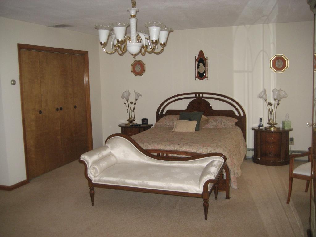 MLS #/Web ID: 2725541