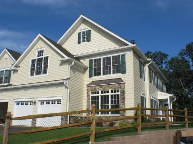 MLS #/Web ID: 2613442