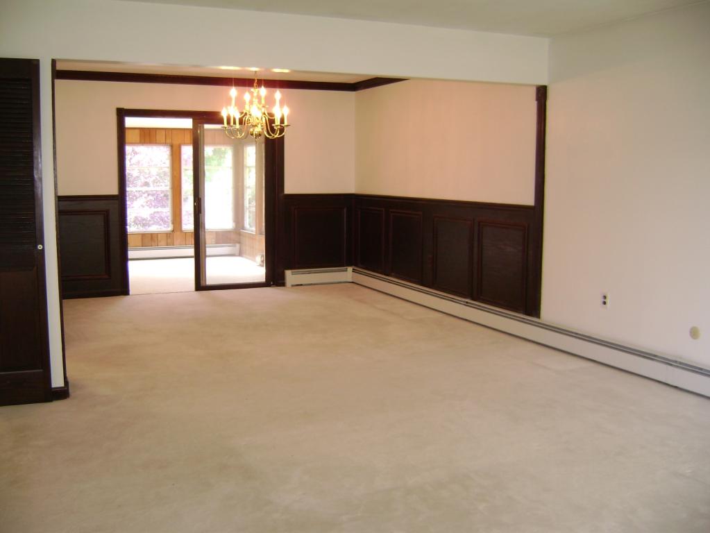 235 LACKAWANNA DR