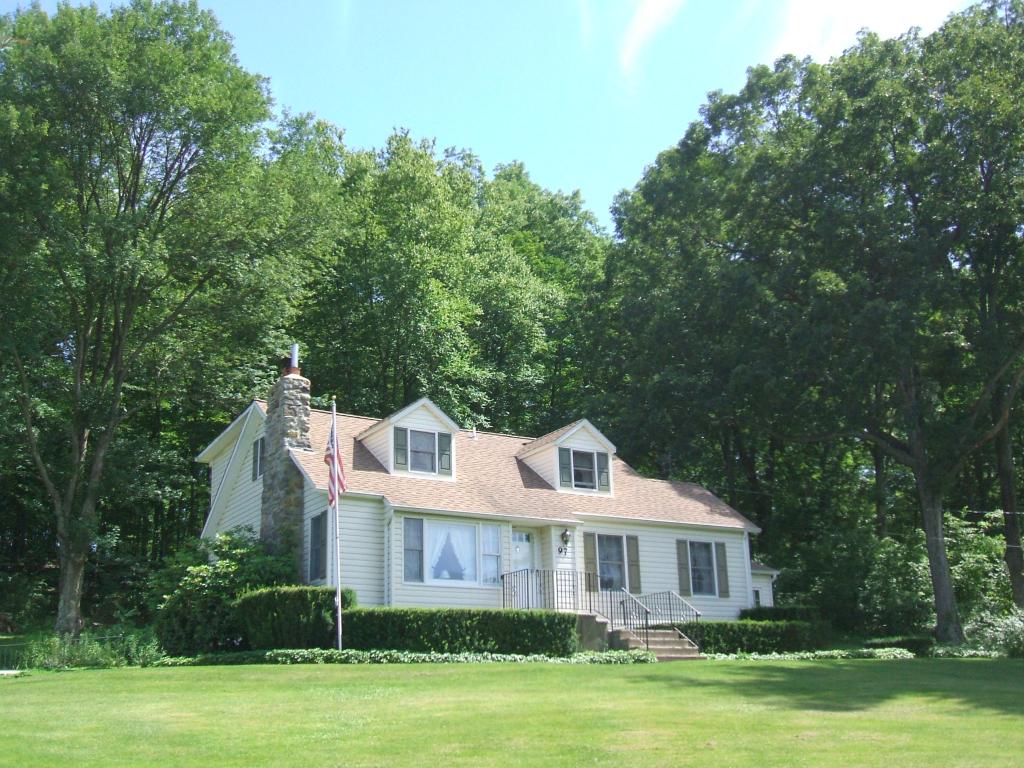 MLS #/Web ID: 2696942