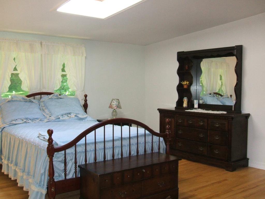 MLS #/Web ID: 2696942