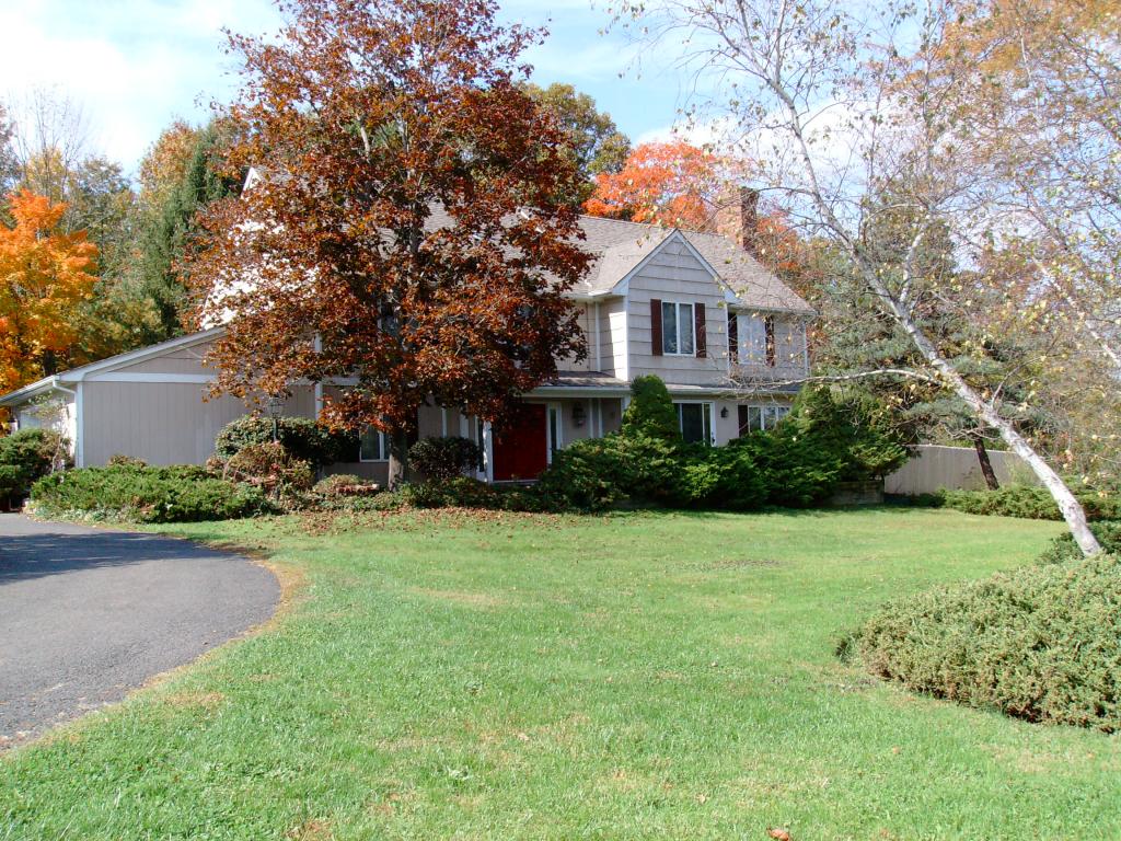 MLS #/Web ID: 2701442
