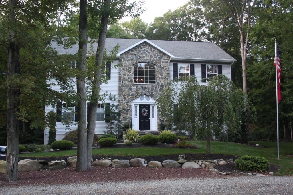 MLS #/Web ID: 2714342