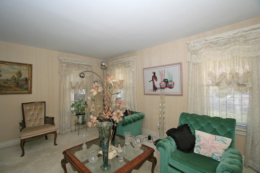 MLS #/Web ID: 2718742