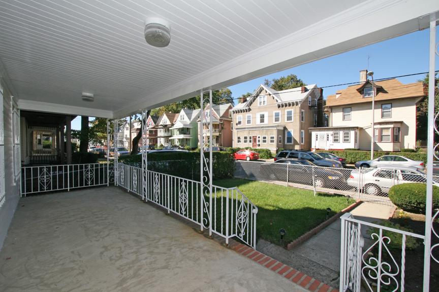 MLS #/Web ID: 2718742