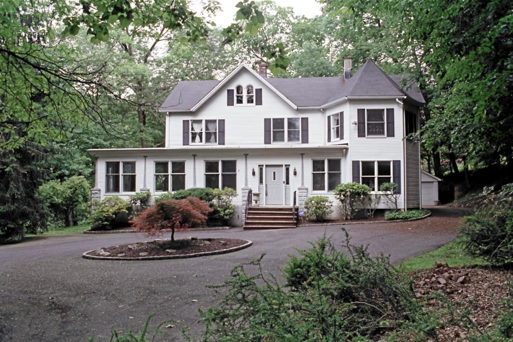 516 WATCHUNG AVE