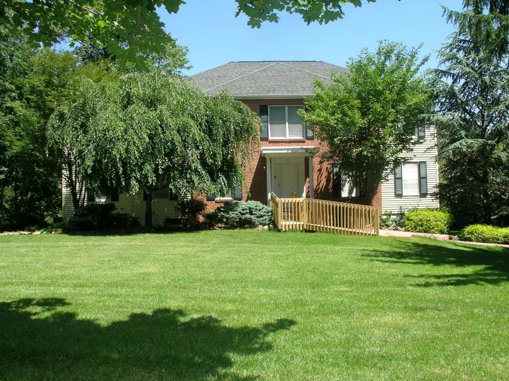 MLS #/Web ID: 2726842