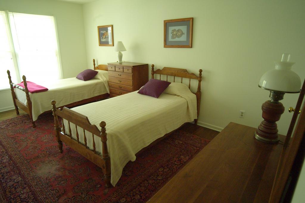 12 KNOLLCREST RD