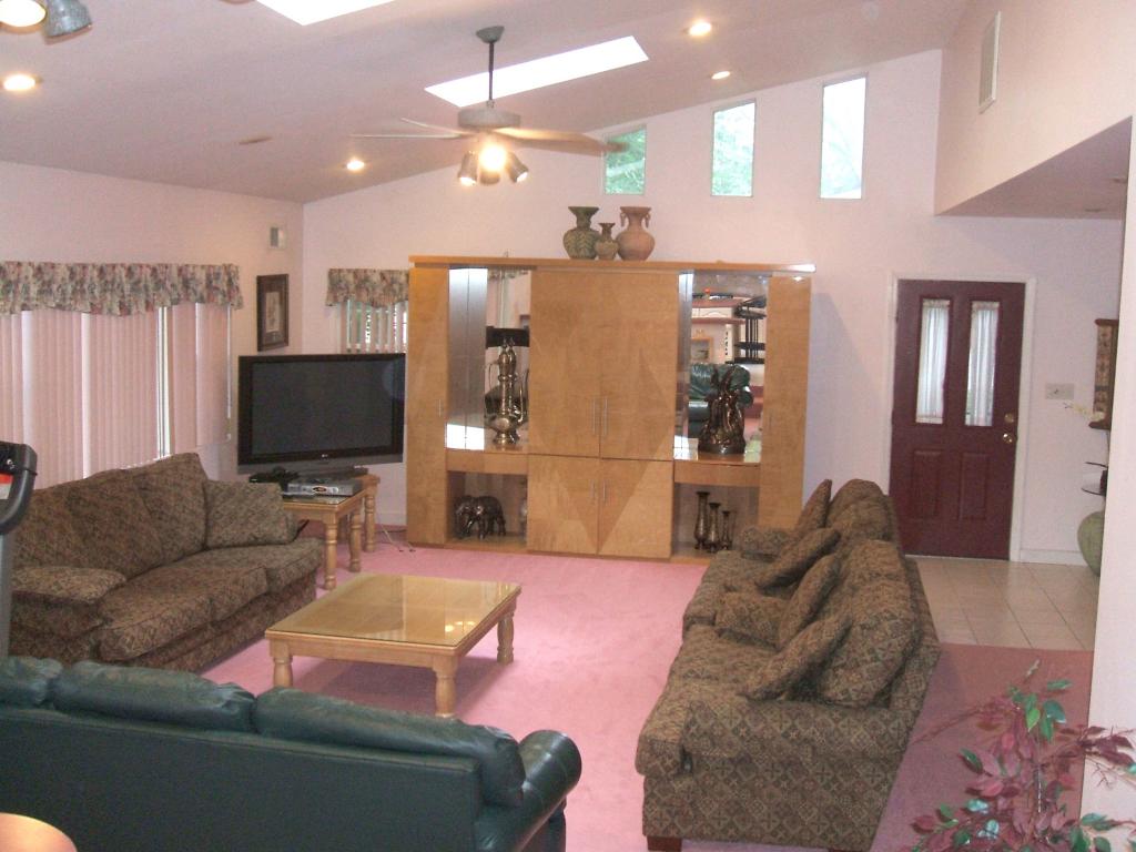 227 ARBOR ST
