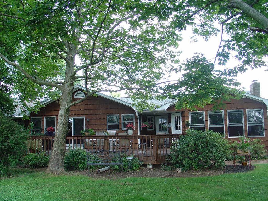 20 CLOVER HILL RD