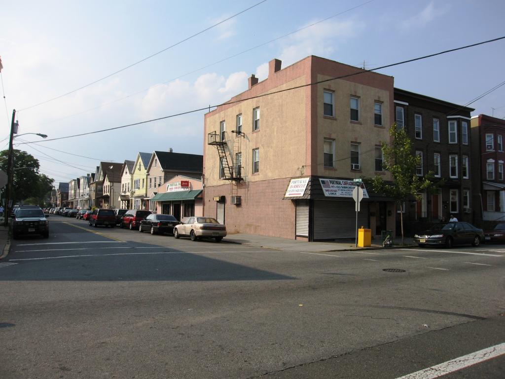 MLS #/Web ID: 2702143