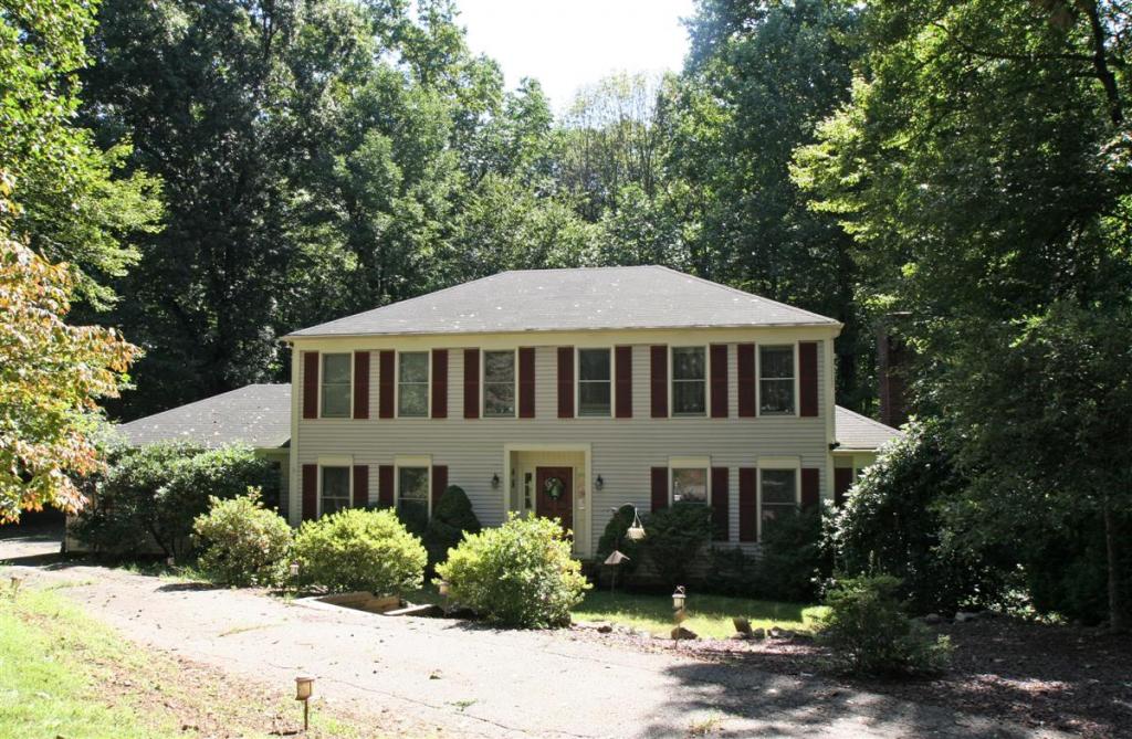 45 MAPLE VILLAGE CT