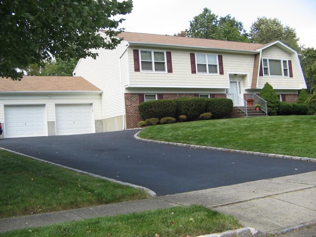 MLS #/Web ID: 2717343