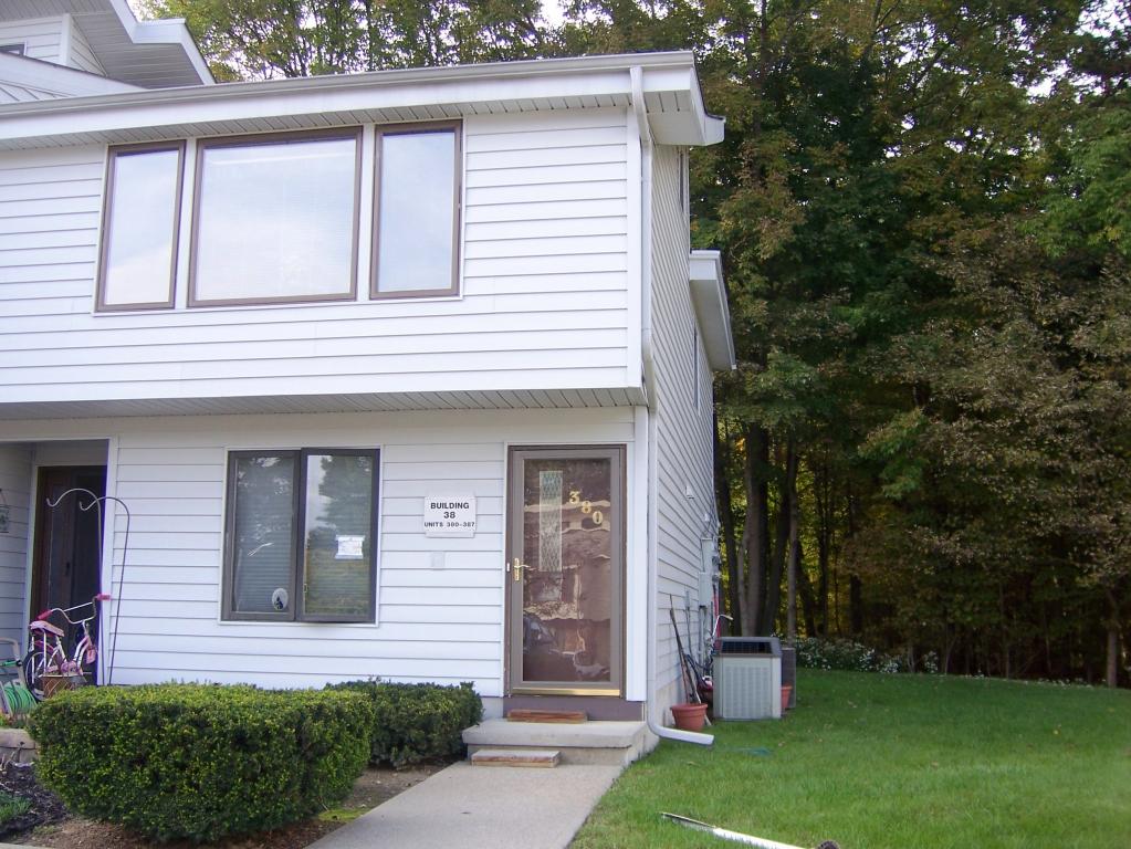 380 MOHEGAN CIR