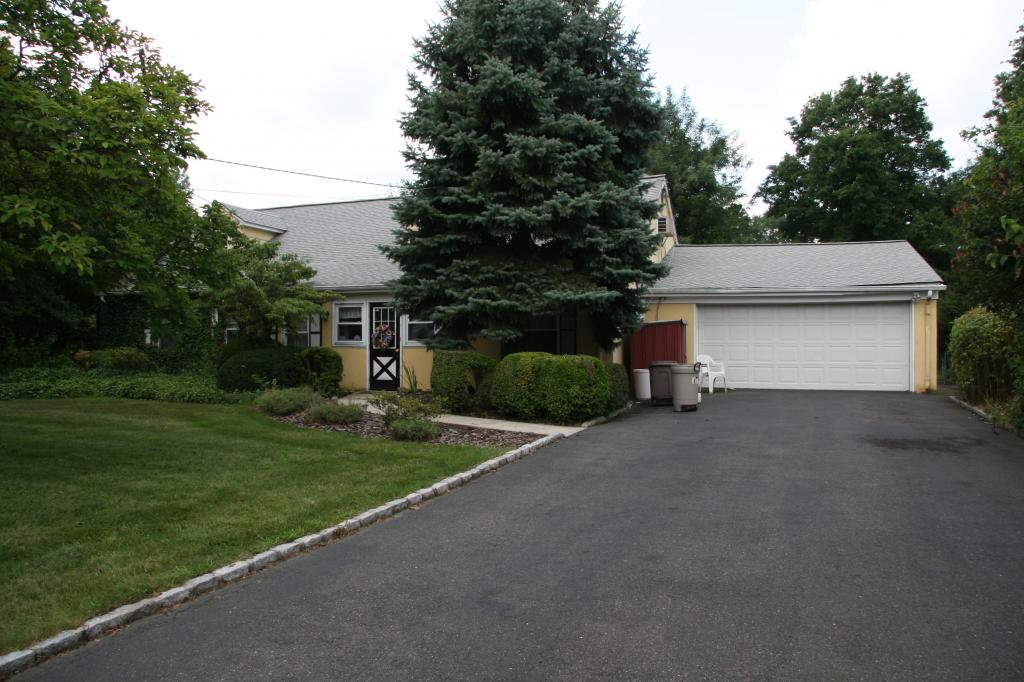 266 MILLTOWN RD