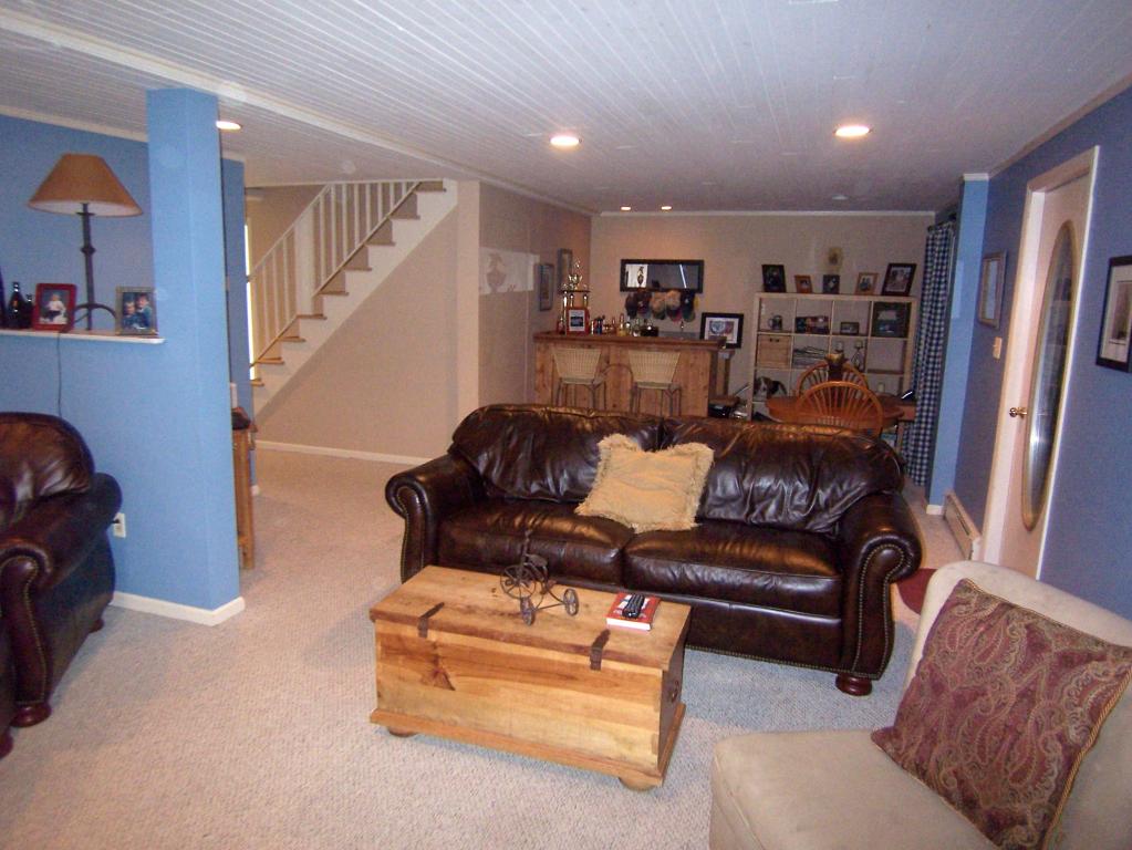 66 HILLSIDE RD