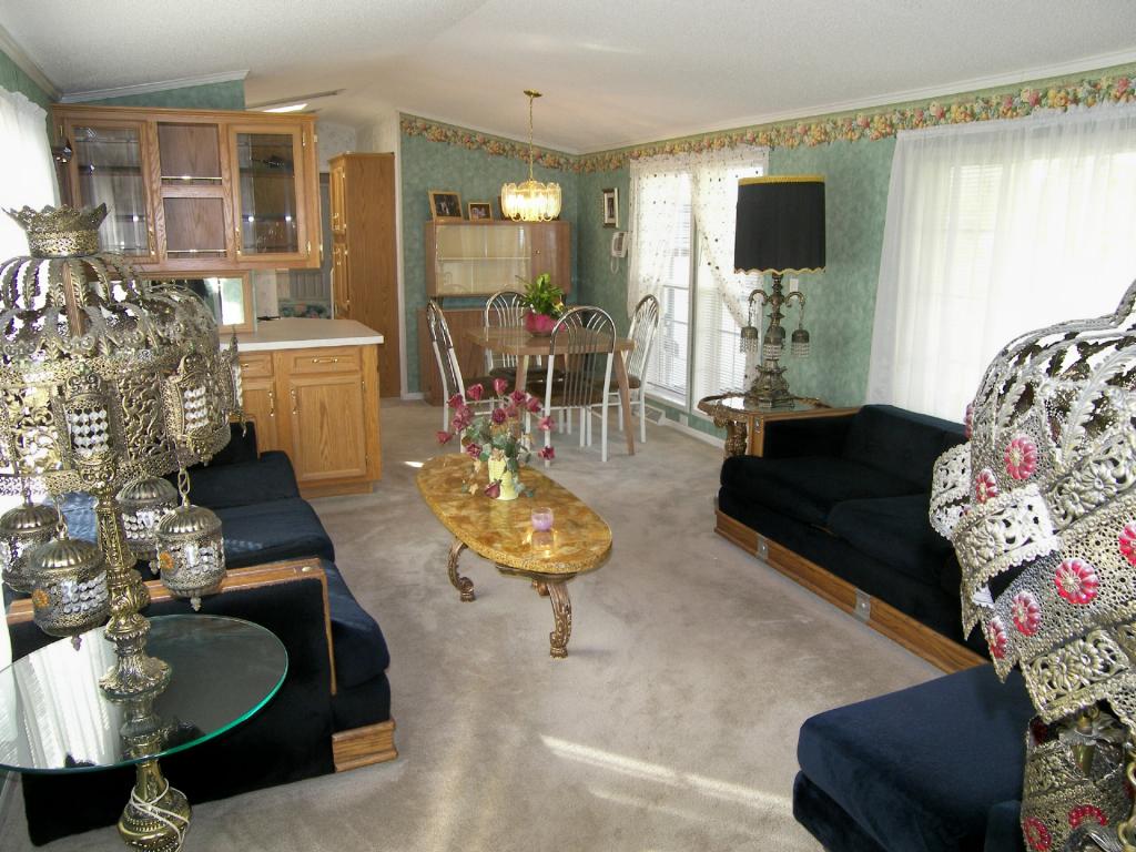 MLS #/Web ID: 2724843